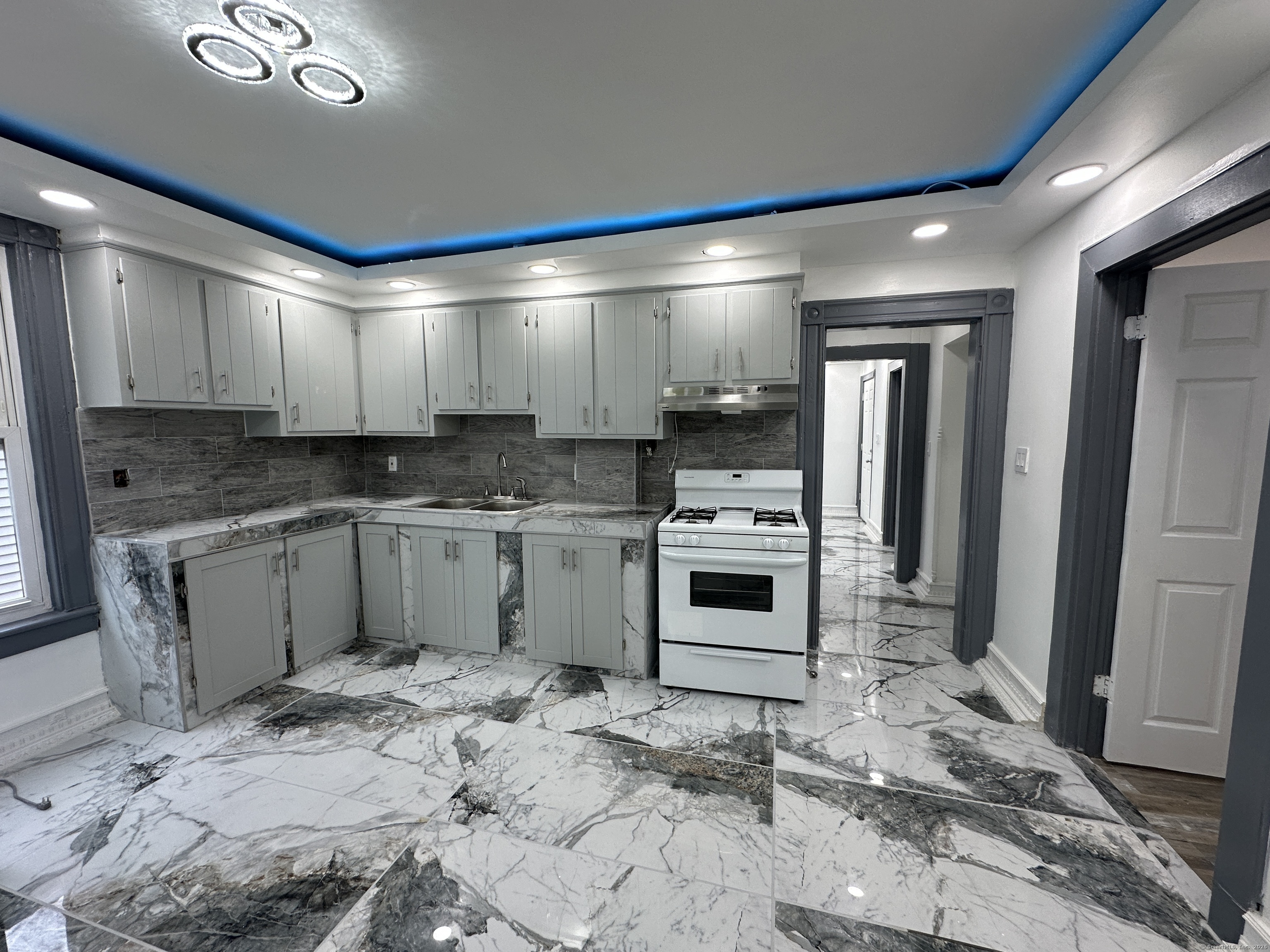 Property Photo: 258 Brooks Street 2 CT 06608