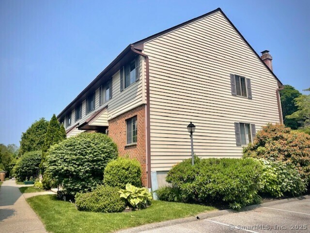 Property Photo: 202 Soundview Avenue 3 CT 06902