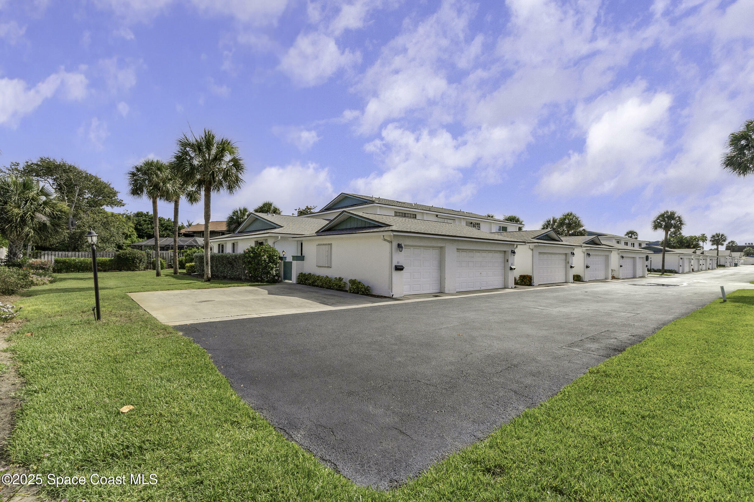 Property Photo: 290 Paradise Boulevard FL 32903