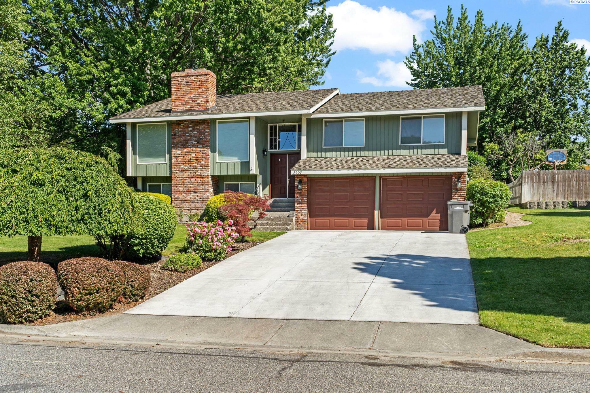 Property Photo:  3903 S Anderson St  WA 99337 
