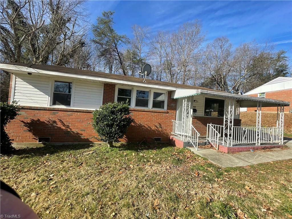 Property Photo: 2736 Teresa Avenue NC 27105
