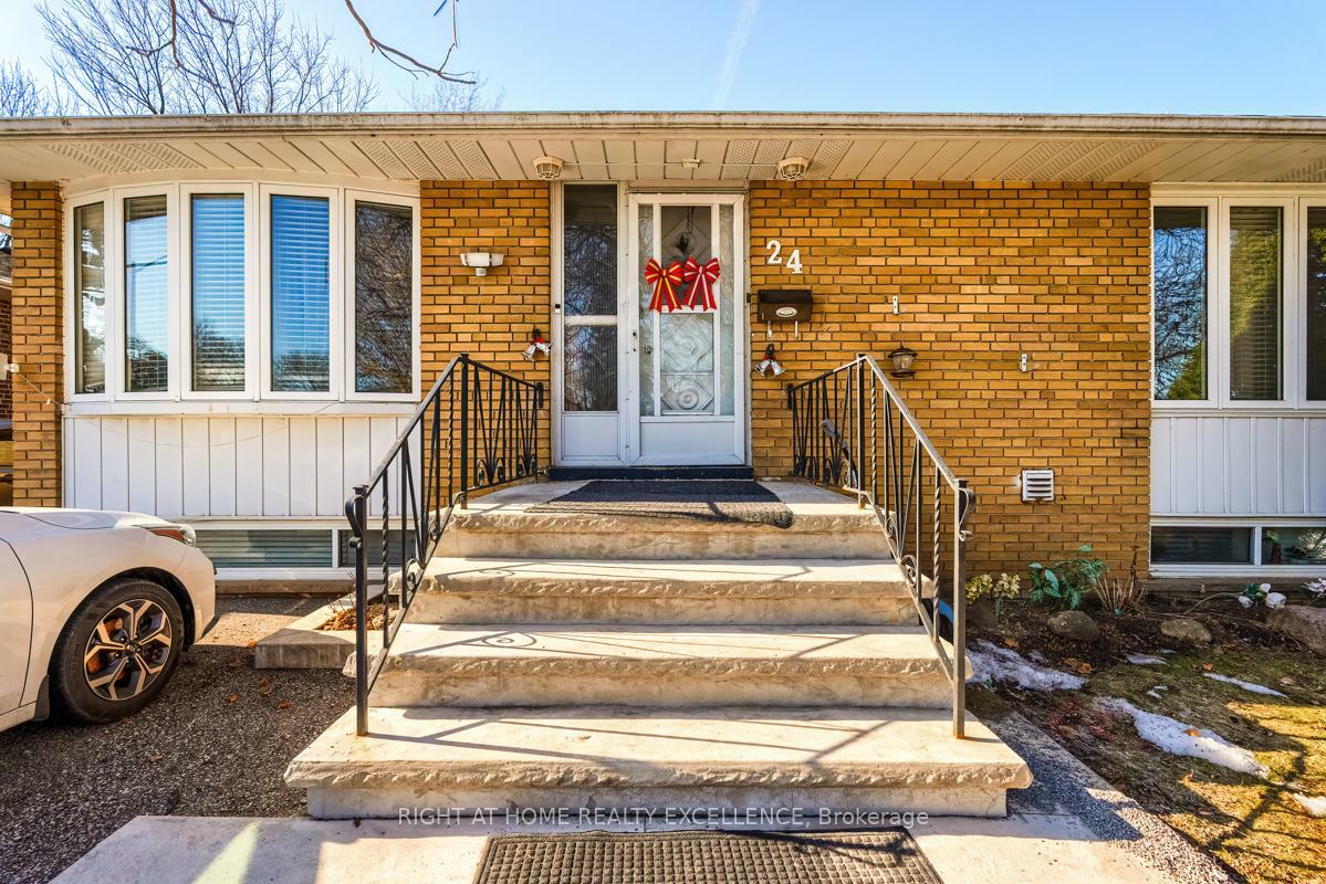 Property Photo: 24 Flowertown Avenue ON L6X 2K2