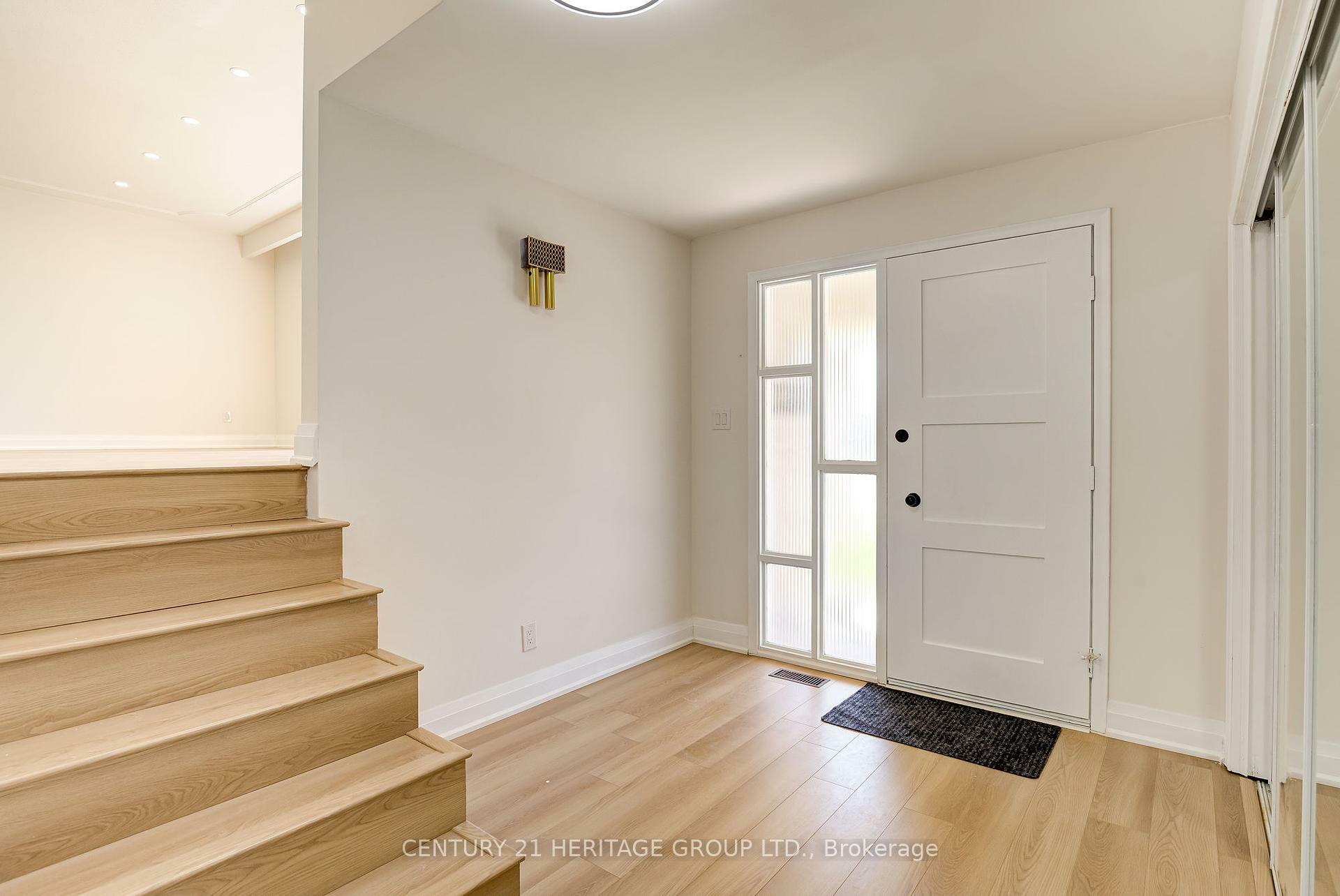 Property Photo: 139 Strathcona Crescent ON N2B 2W8