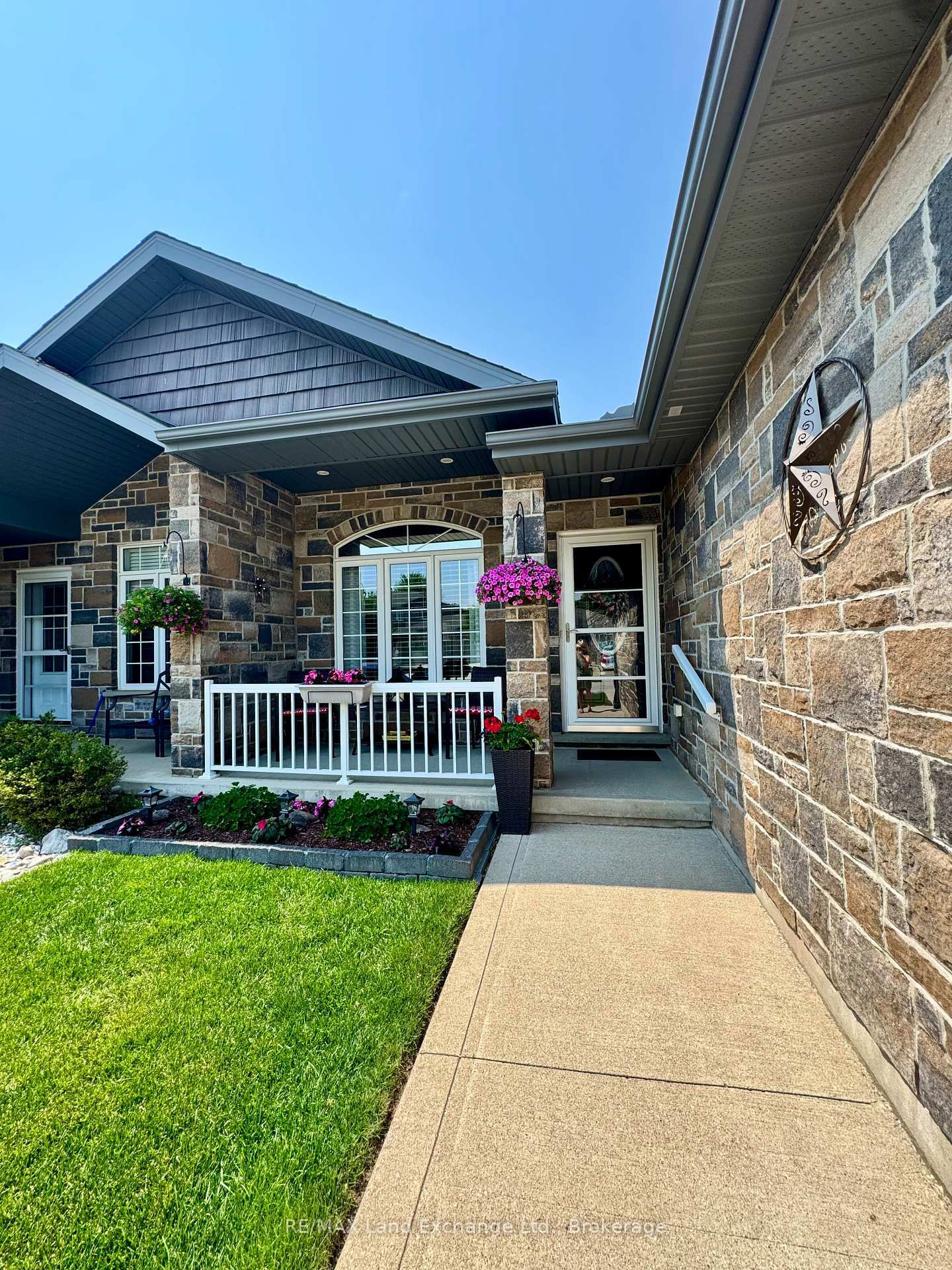 Property Photo: 210 Stickel Street ON N0H 2C1
