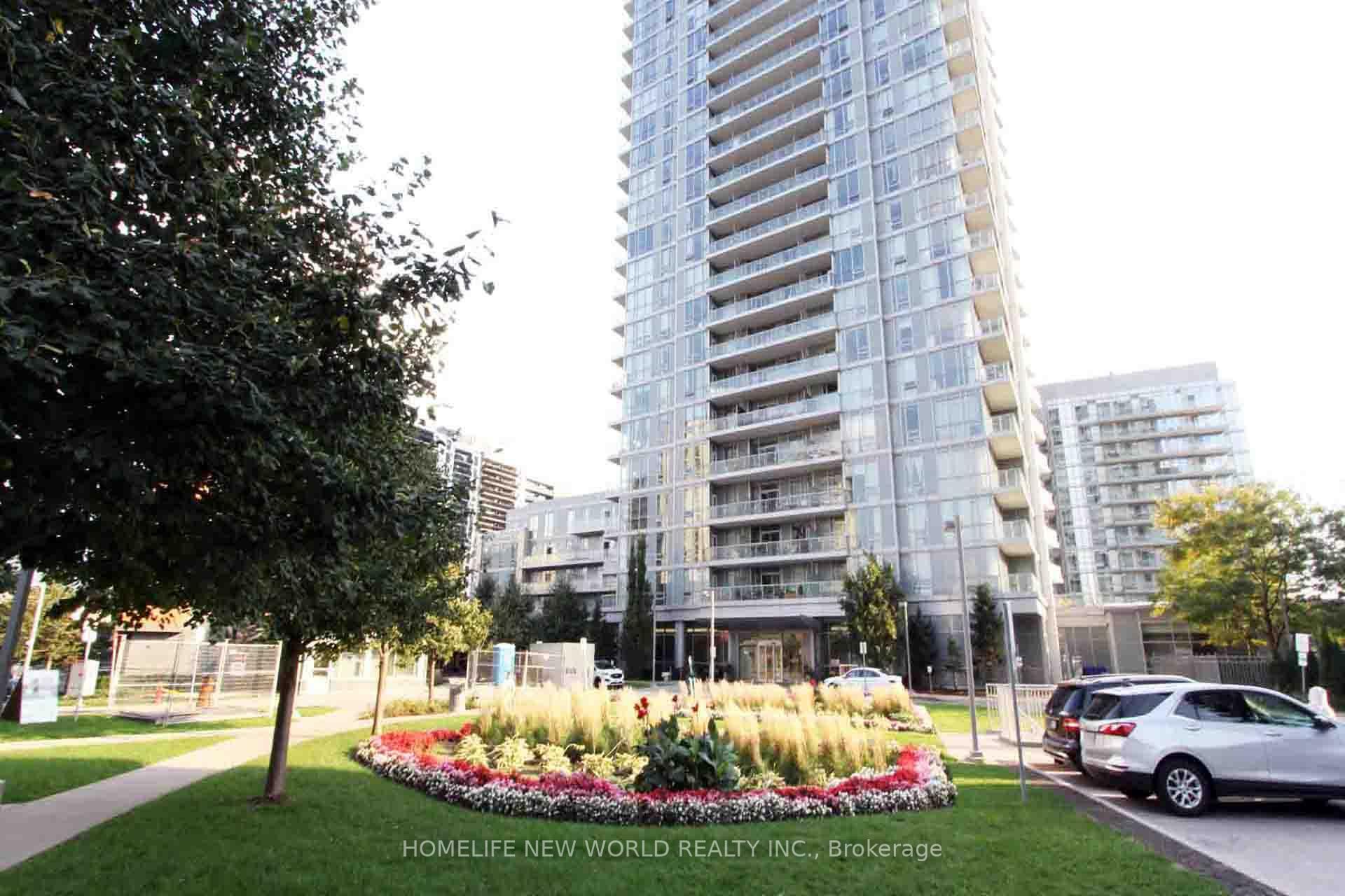 Property Photo: 62 Forest Manor Road 1112 ON M2J 0B6