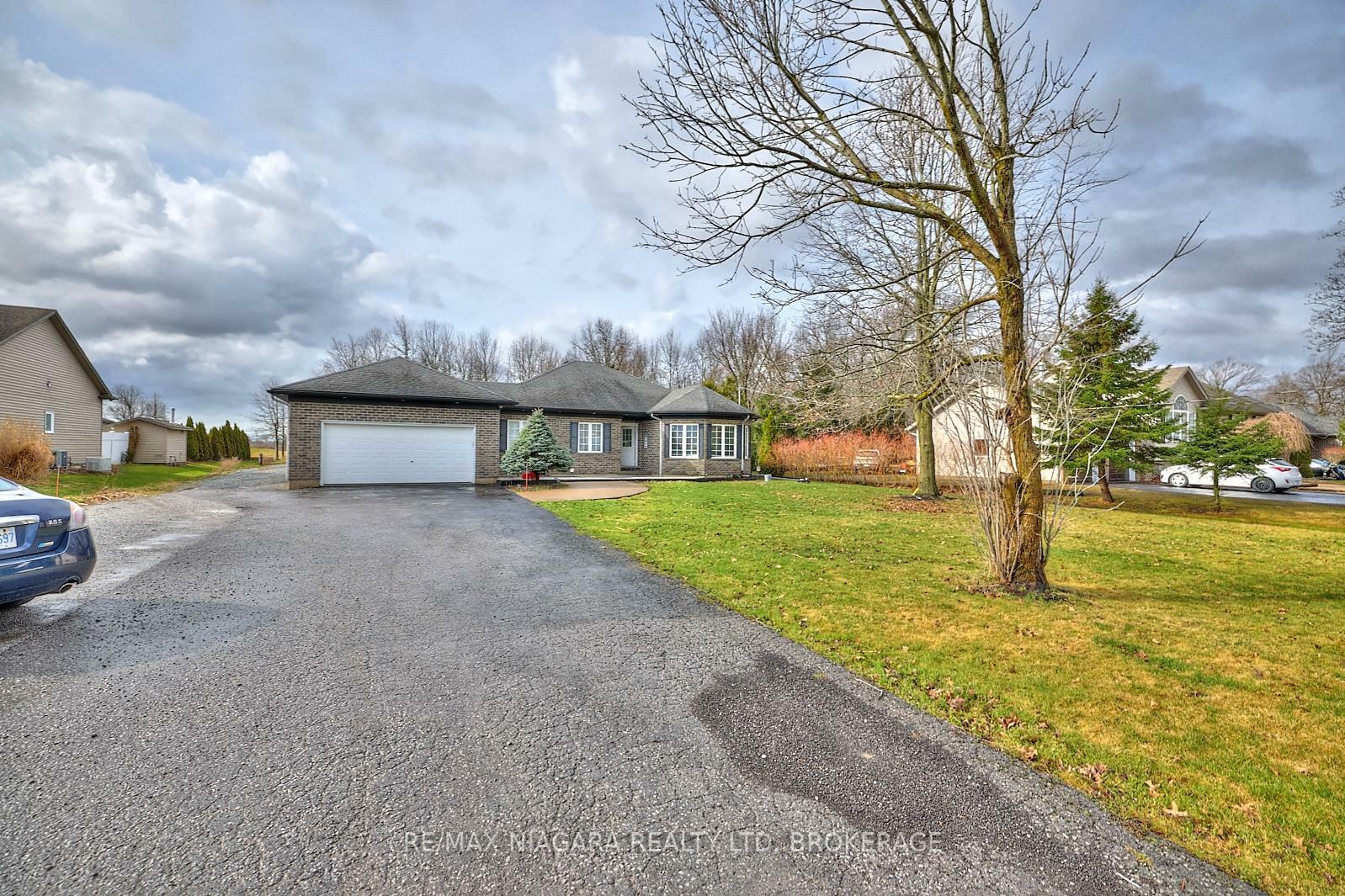 Property Photo: 637 Carl Road ON L0S 1K0
