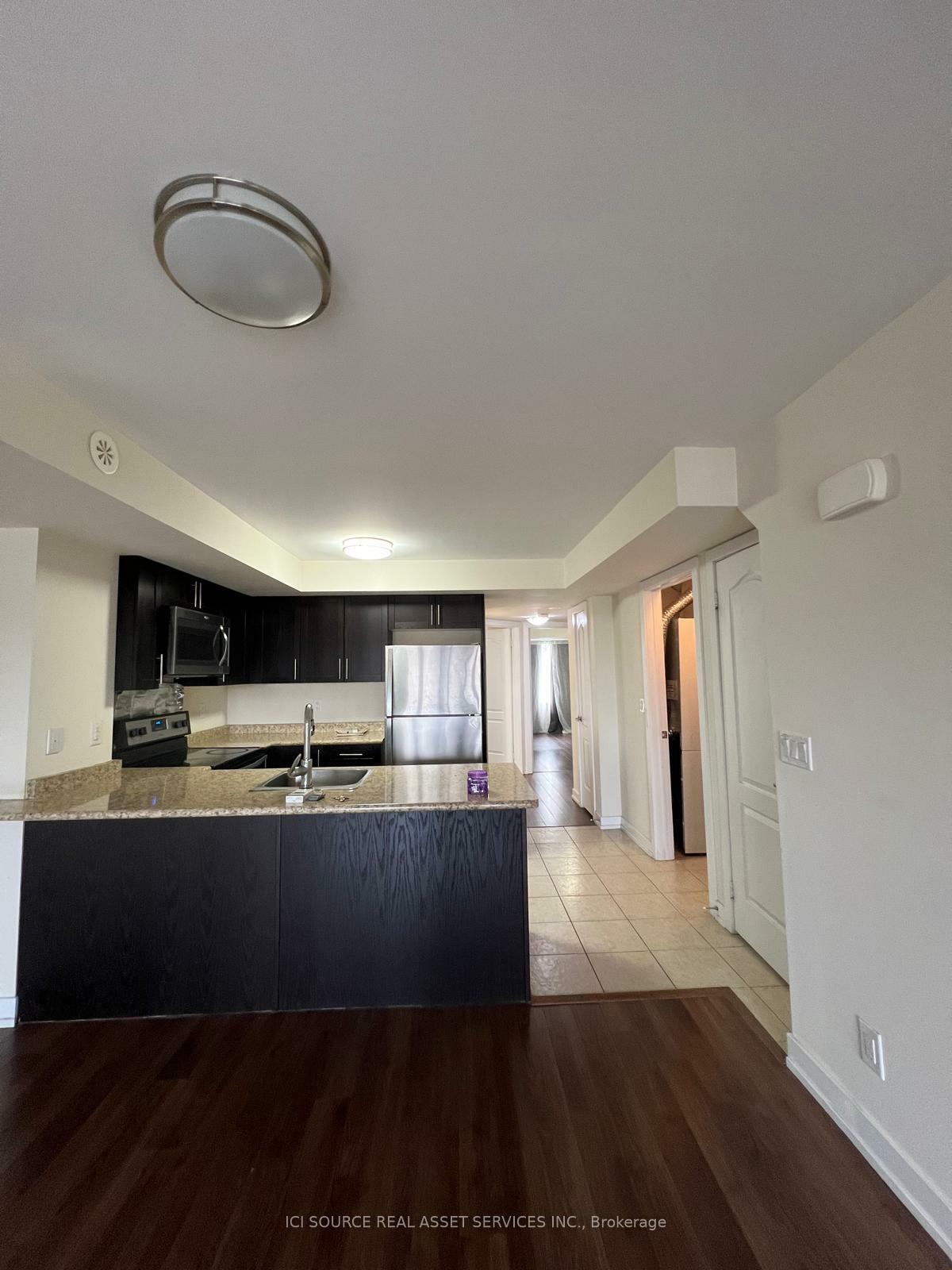 Property Photo:  30 Dunsheath Way 510  ON L6B 0A2 