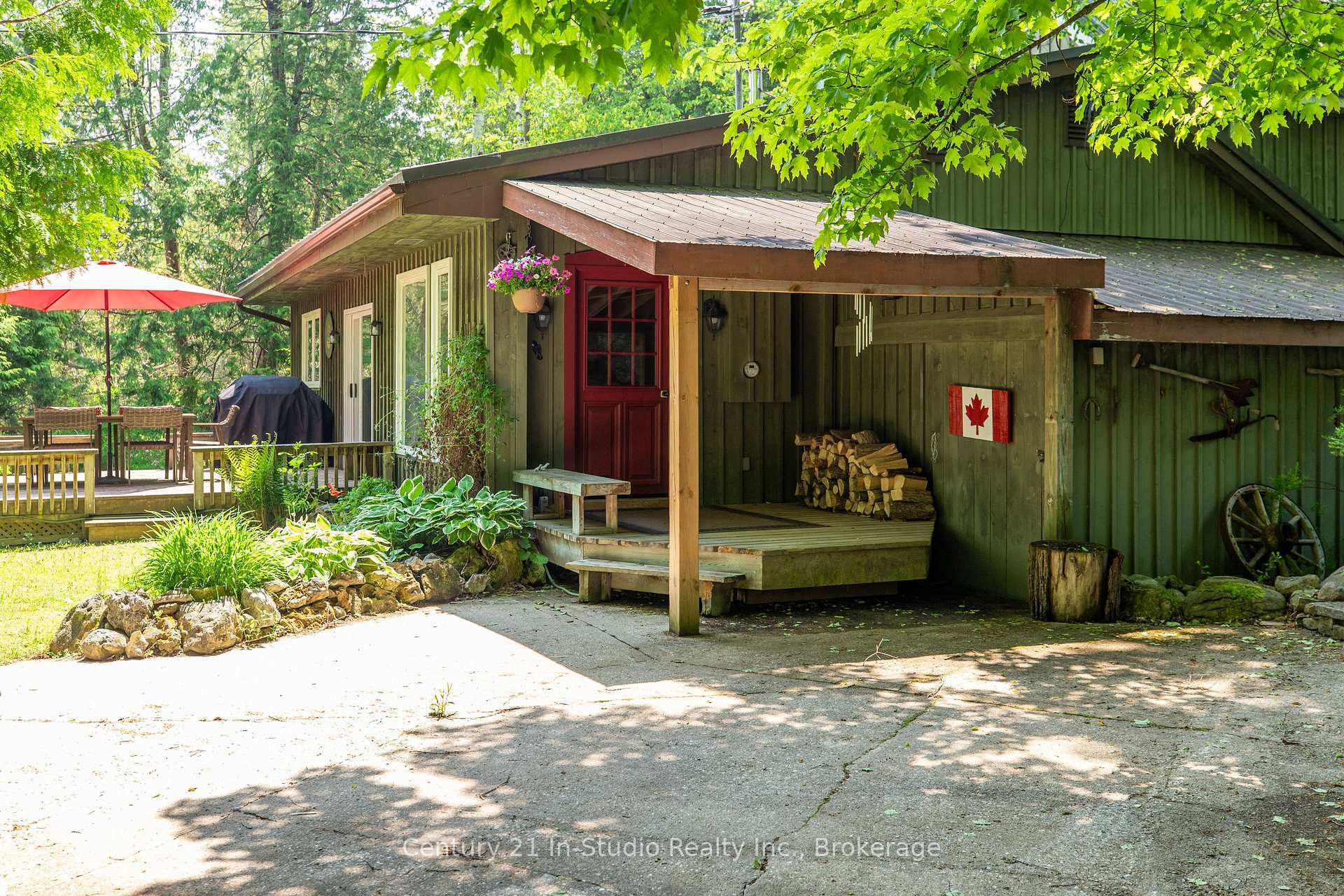Property Photo: 9 13th Avenue ON N0H 2T0