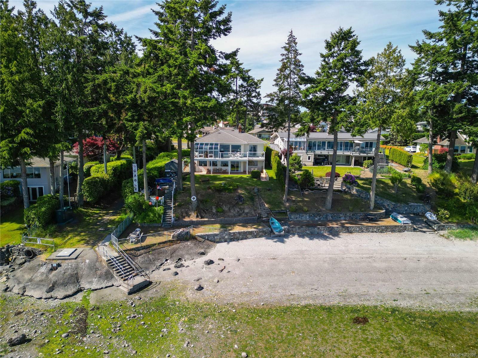 Property Photo: 8001 Arthur Dr BC V8M 1V4