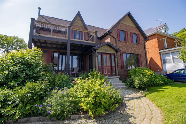 Photo de la propriété: 452 Wallace Street ON N8A 1L3