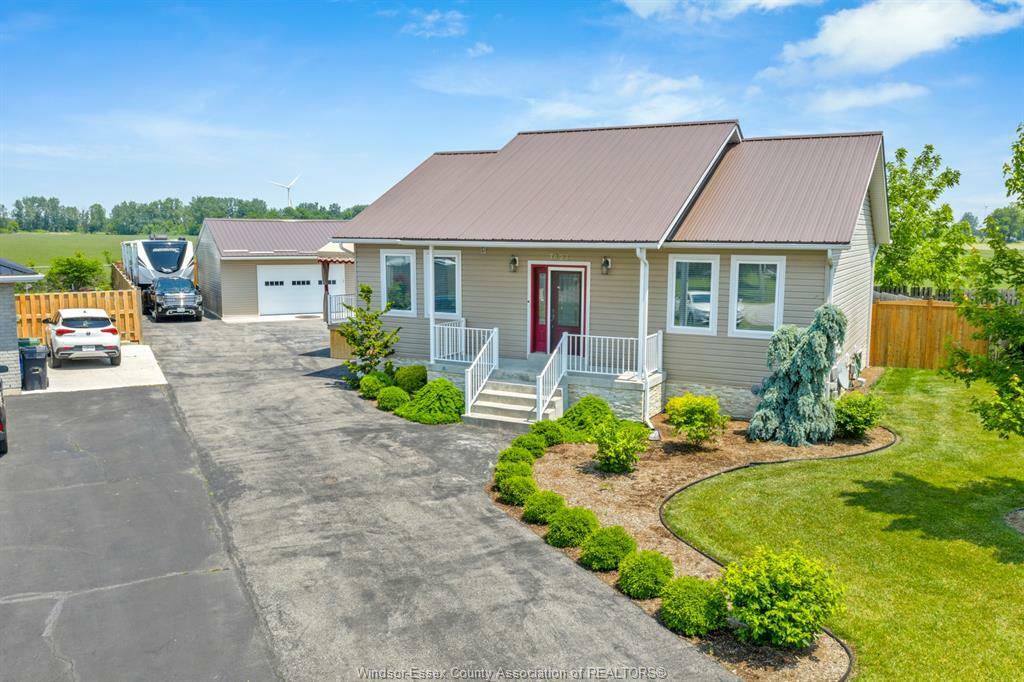 Property Photo: 7422 Frank Court ON N0P 1J0