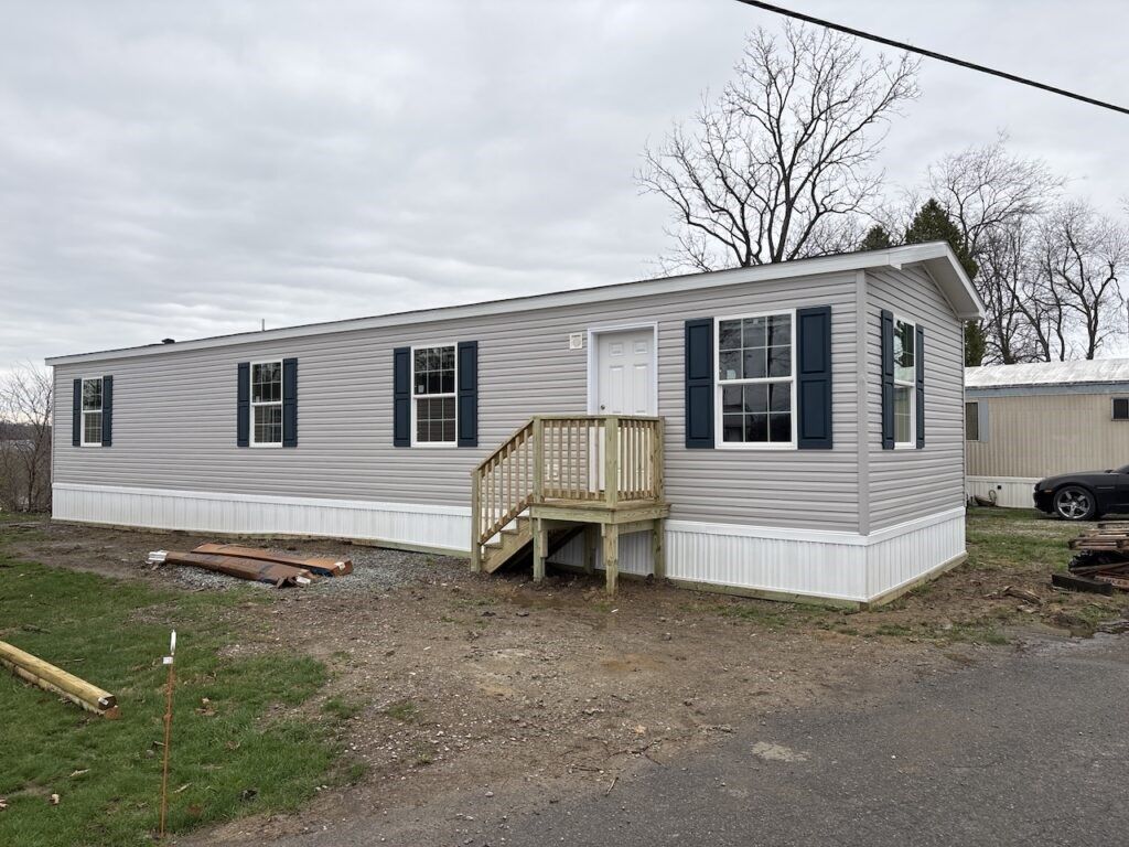 Property Photo:  41 Skyview Dr  PA 15071 