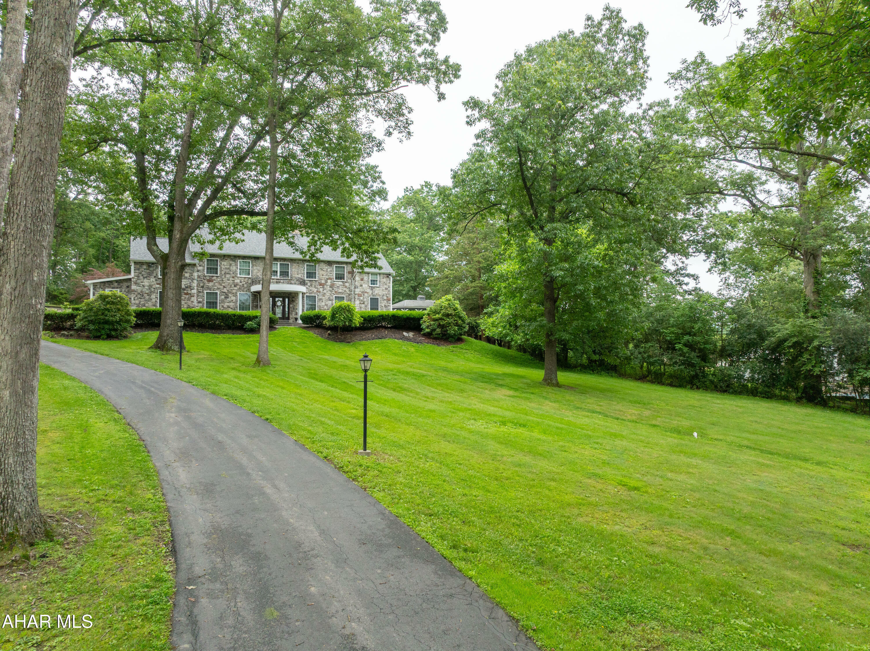 Property Photo: 1605 S Logan Boulevard PA 16648