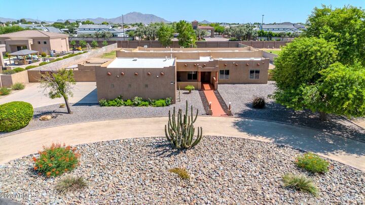 Property Photo:  2699 E Claxton Road  AZ 85297 