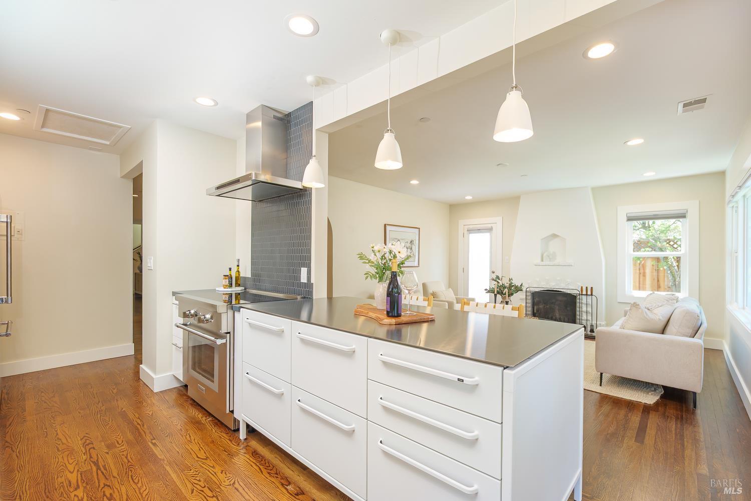 Property Photo:  210 San Francisco Boulevard  CA 94960 