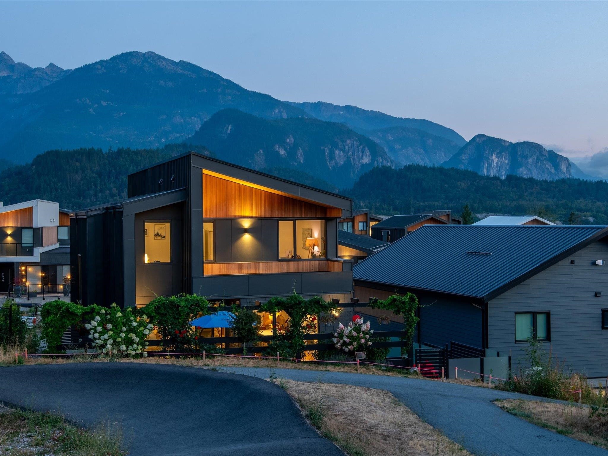 Property Photo: 2929 Snowberry Place BC V8B 1B1