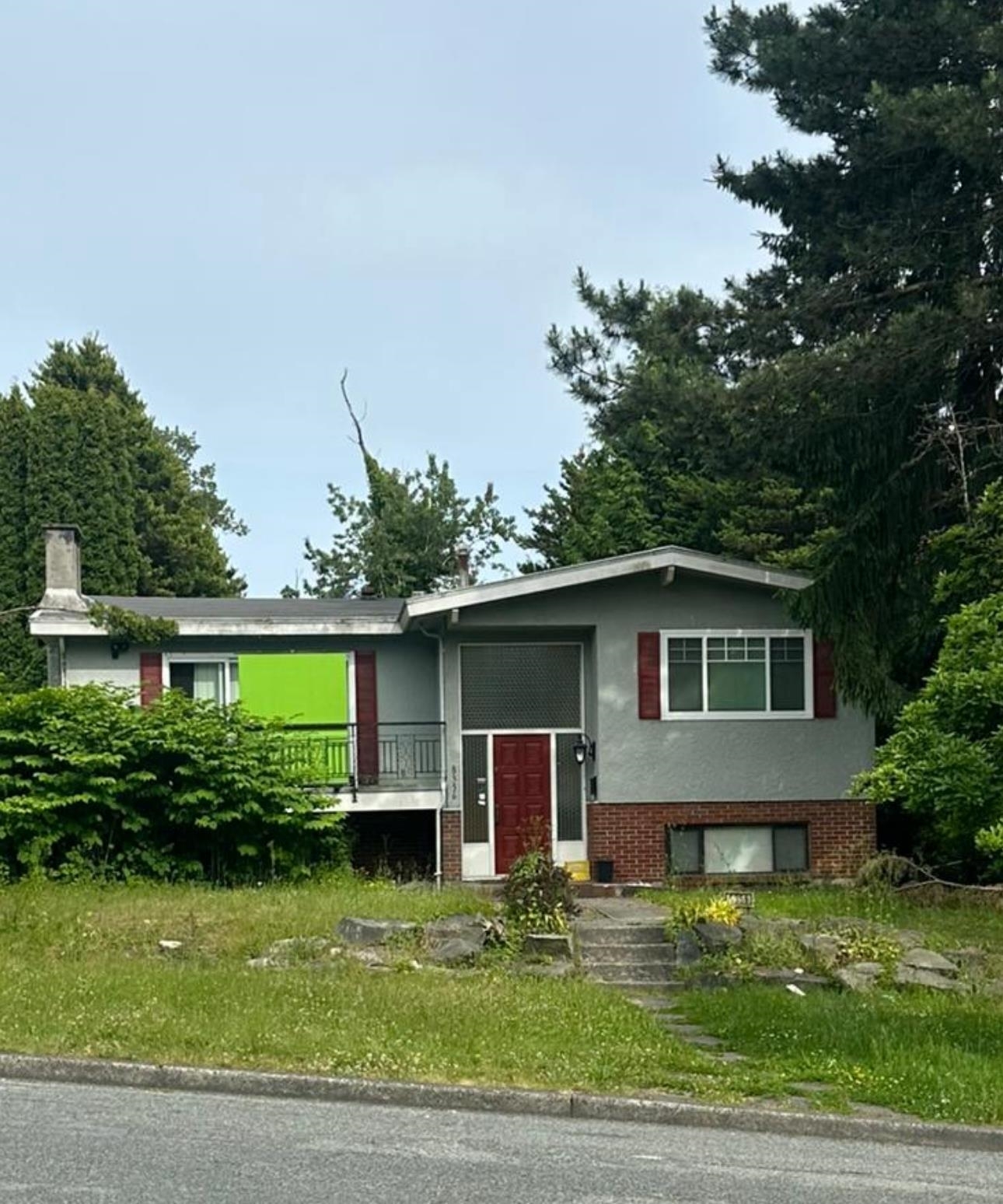 8356 Elliott Street  Vancouver BC V5S 2P2 photo