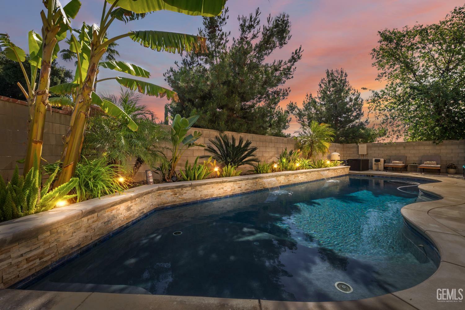 12200 White Rapids Way  Bakersfield CA 93311 photo