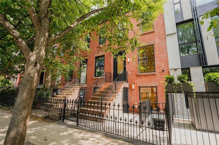 641A Baltic Street  Brooklyn NY 11217 photo