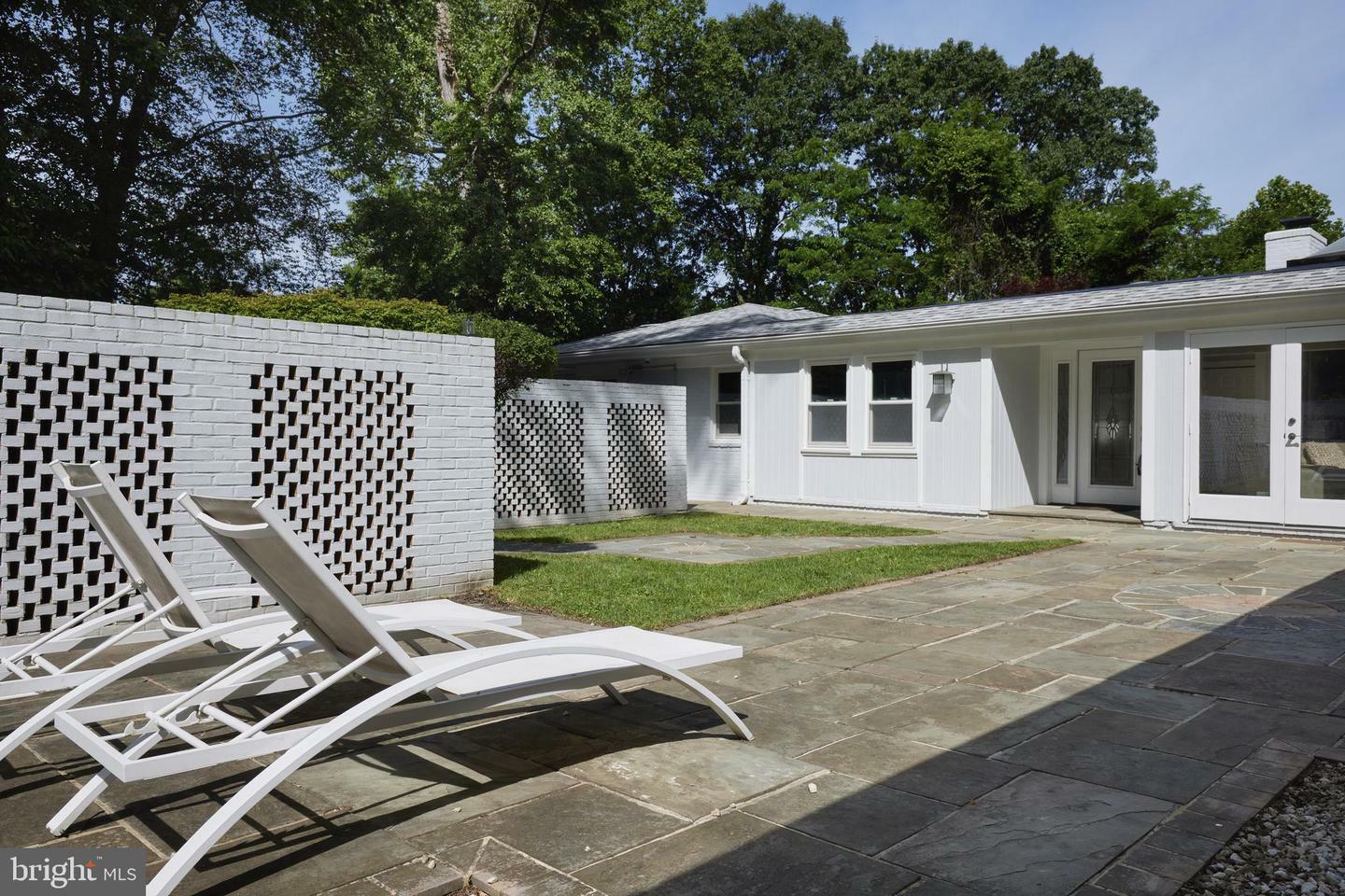 Property Photo: 7415 Bradley Boulevard MD 20817