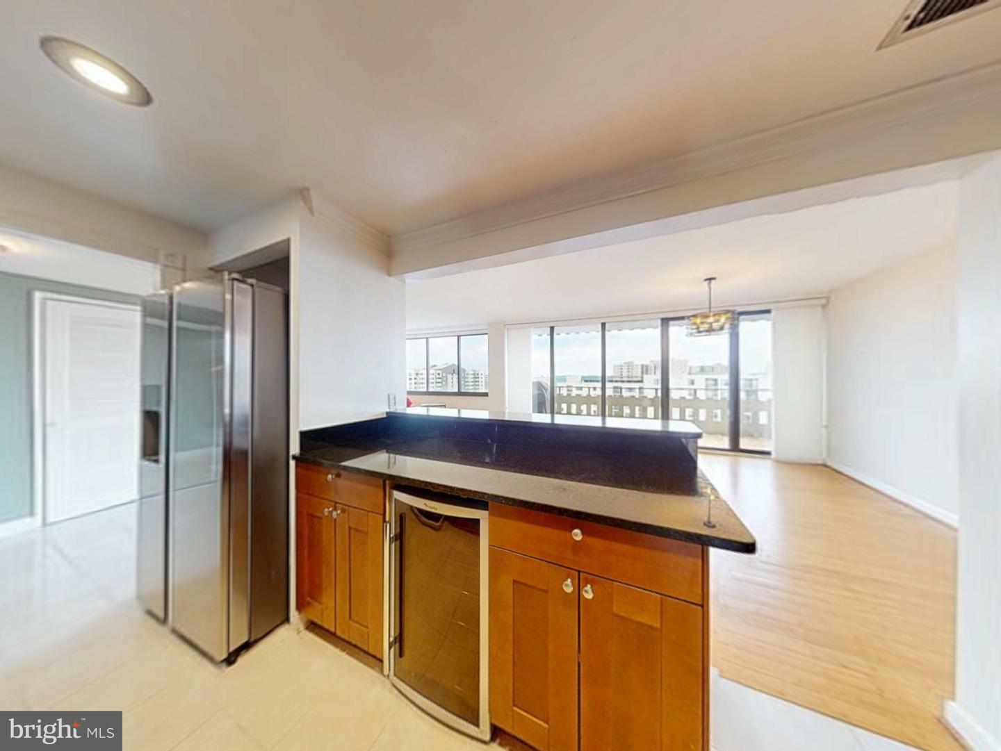 Property Photo: 6301 Stevenson Avenue 1301 VA 22304