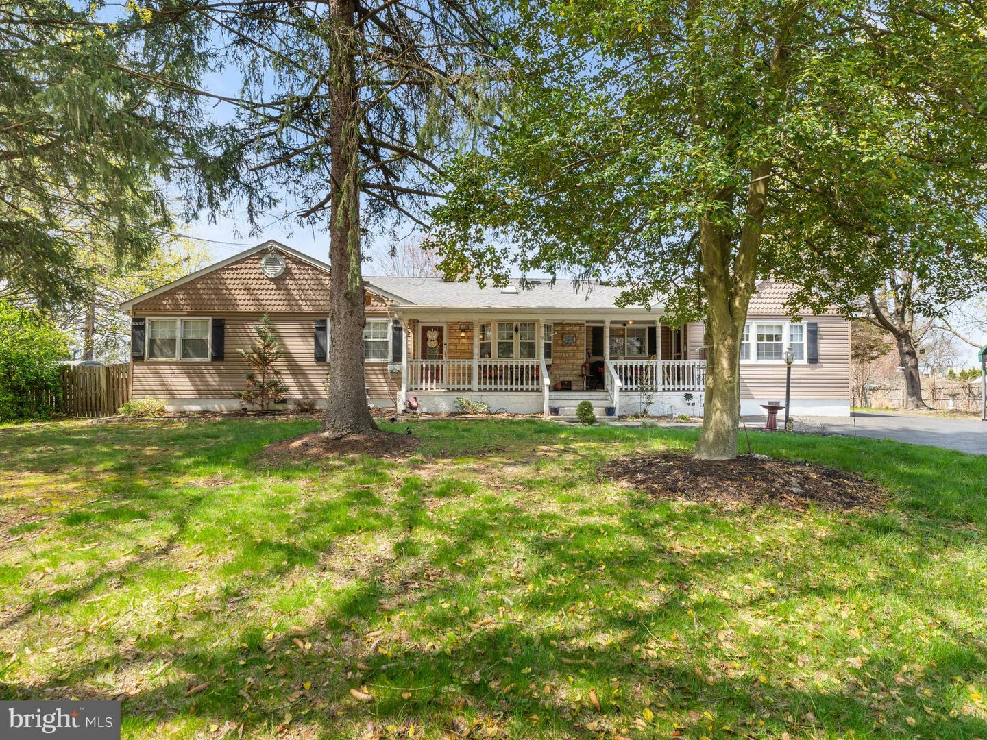 Property Photo: 116 Hedding Road NJ 08505