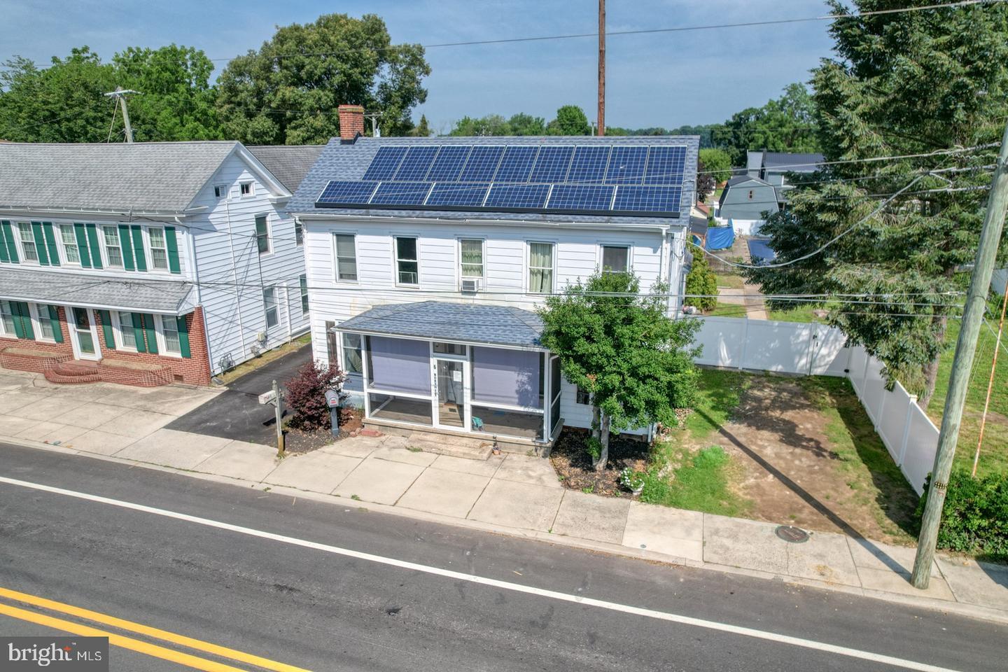Property Photo: 6 N Railroad Avenue DE 19934