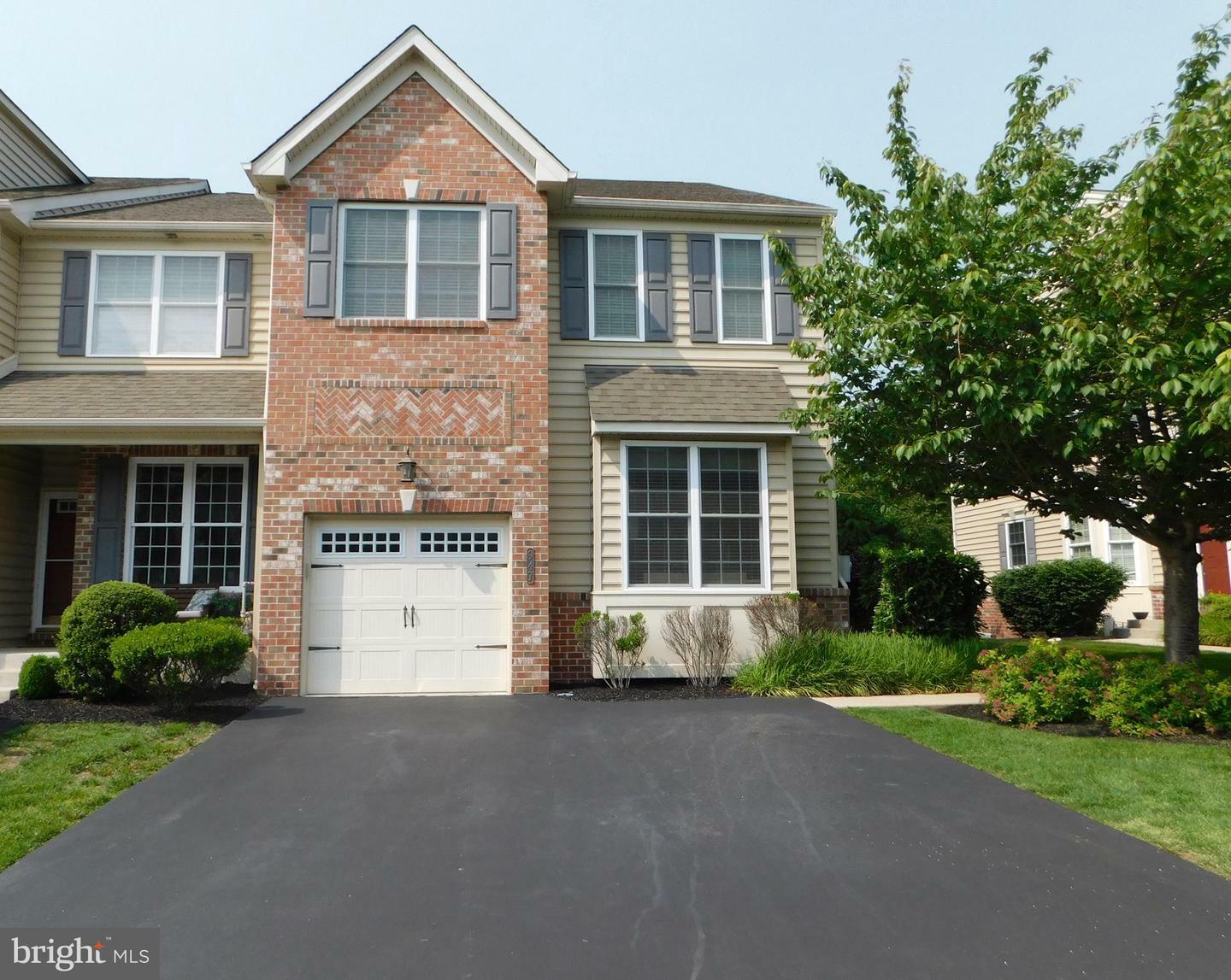 947 Dutch Drive  Norristown PA 19403 photo