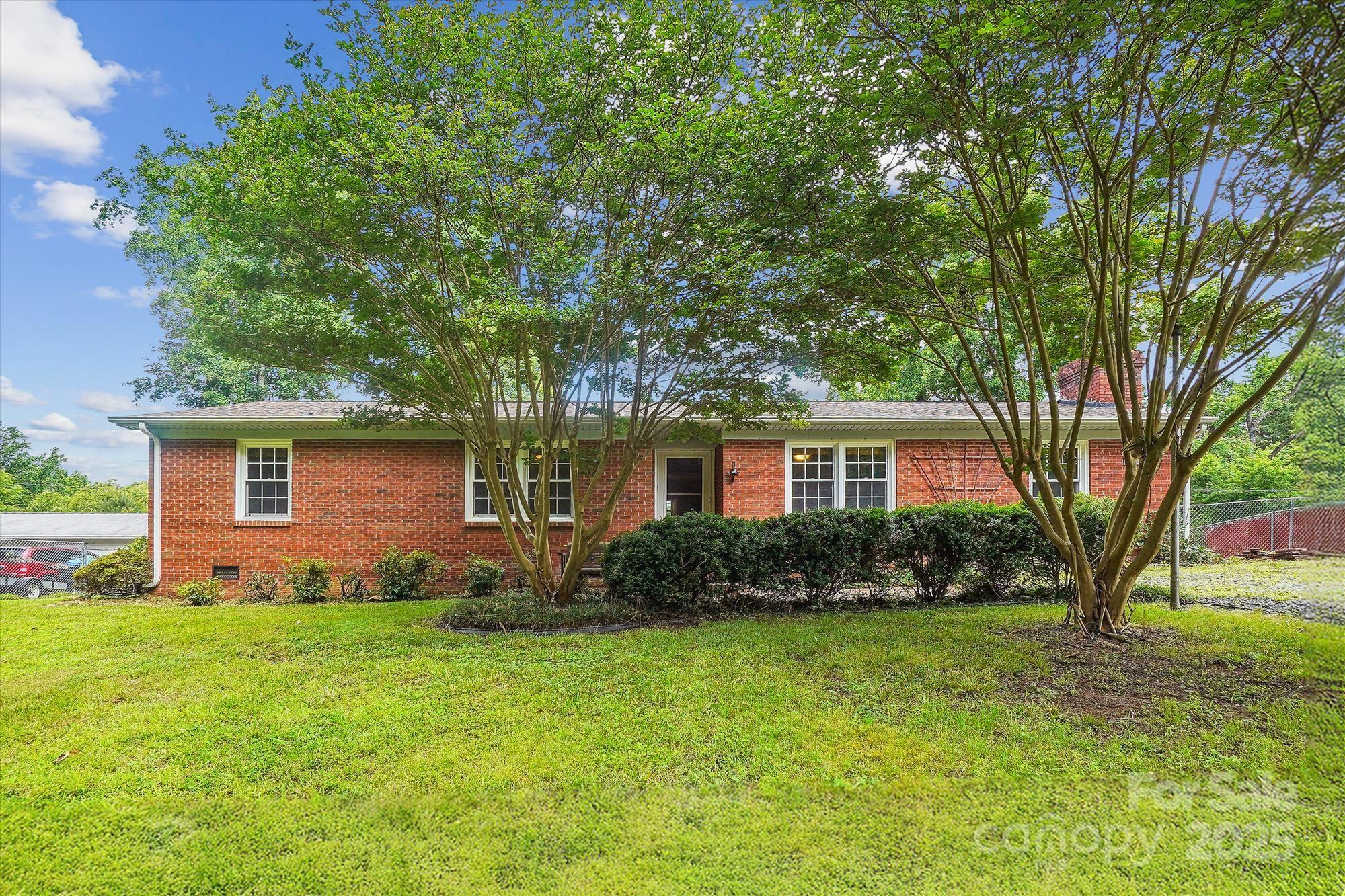 Property Photo: 8706 Richardson King Road NC 28173