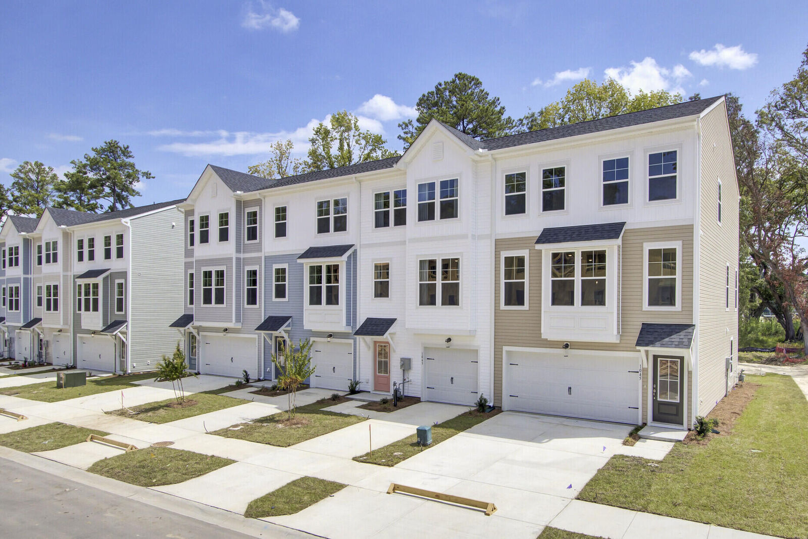 Property Photo:  437 Caledon Court  SC 29455 