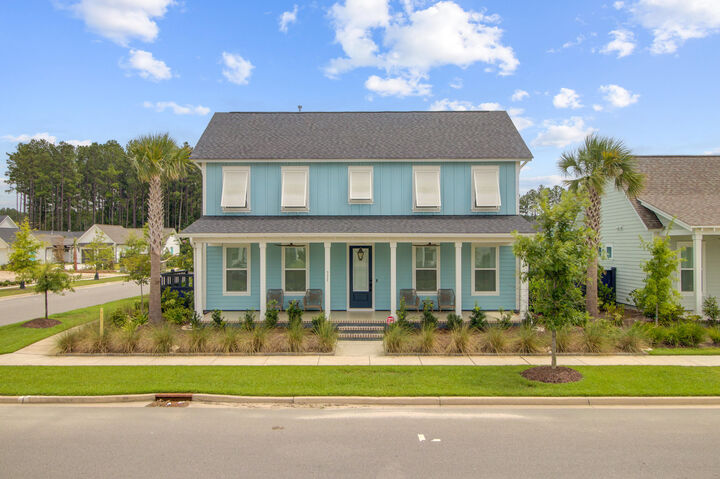 Property Photo: 711 Blueway Avenue SC 29486