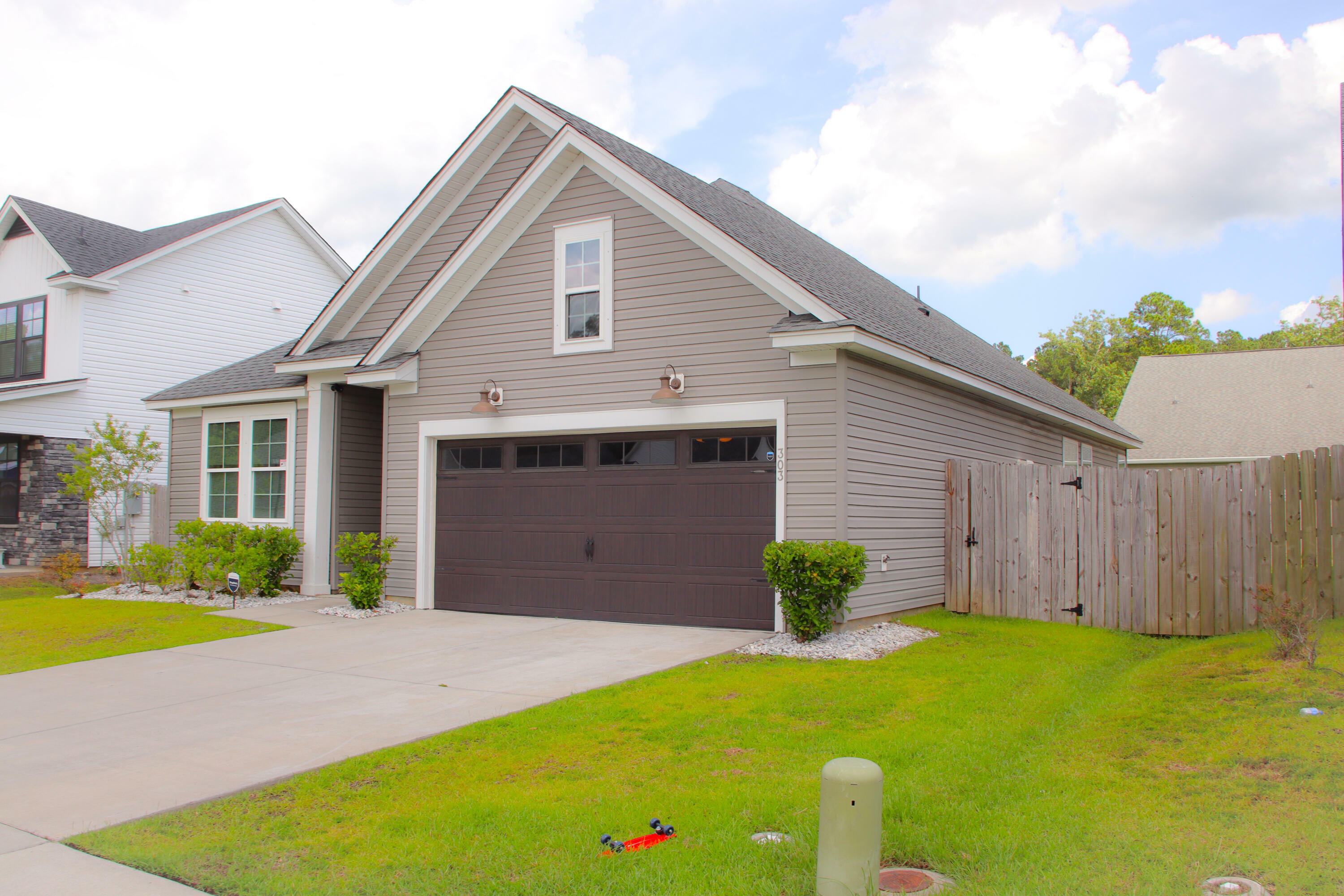 Property Photo: 303 Citation Way SC 29461