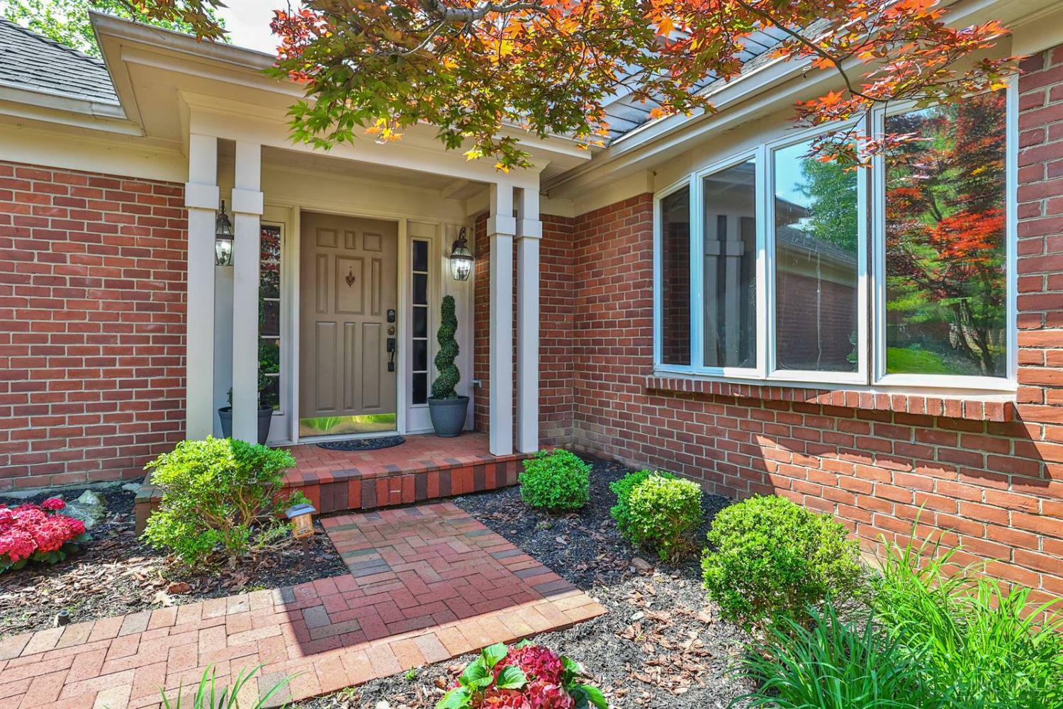 Property Photo: 11 Coventry Court OH 45140