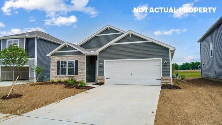 Property Photo: 183 Badger Pass OH 43055