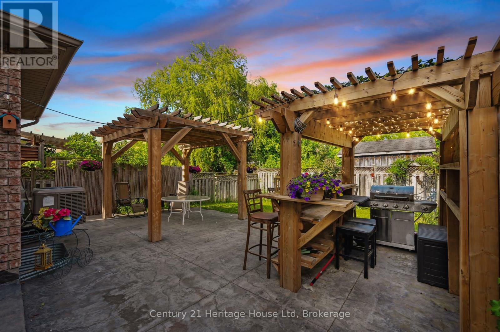 Property Photo:  128 Milson Crescent  ON N1C 1G5 