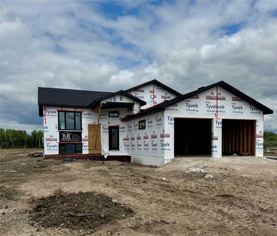 Property Photo: 32 Reed Cove MB R0E 0A0