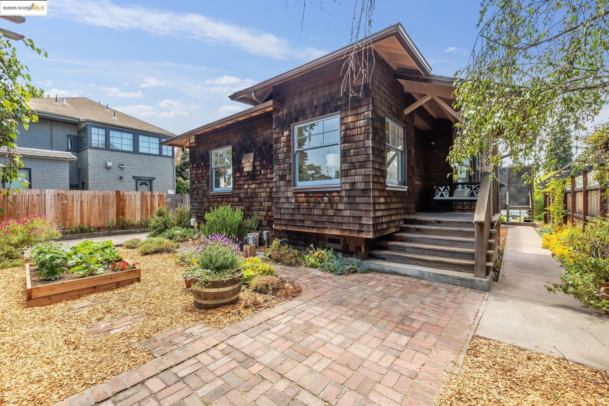 Property Photo: 3040 Martin Luther King Jr Way CA 94703