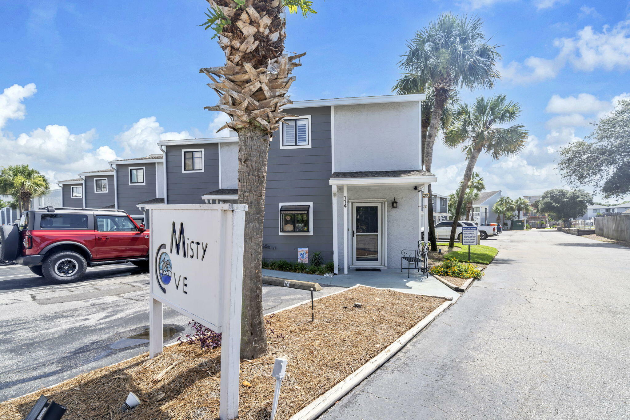 Property Photo: 288 Ellis Road Unit 114 FL 32550