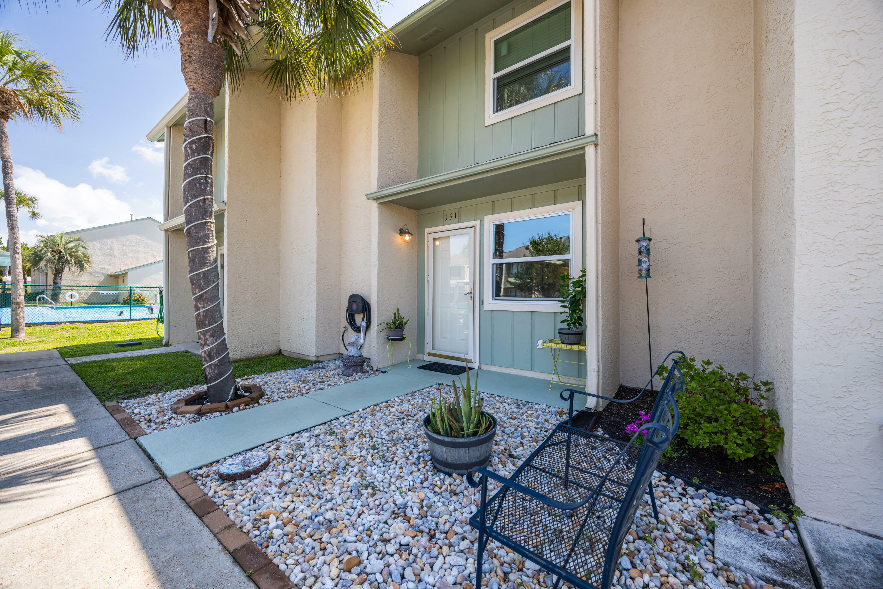 Property Photo: 151 W Leslie Lane FL 32407