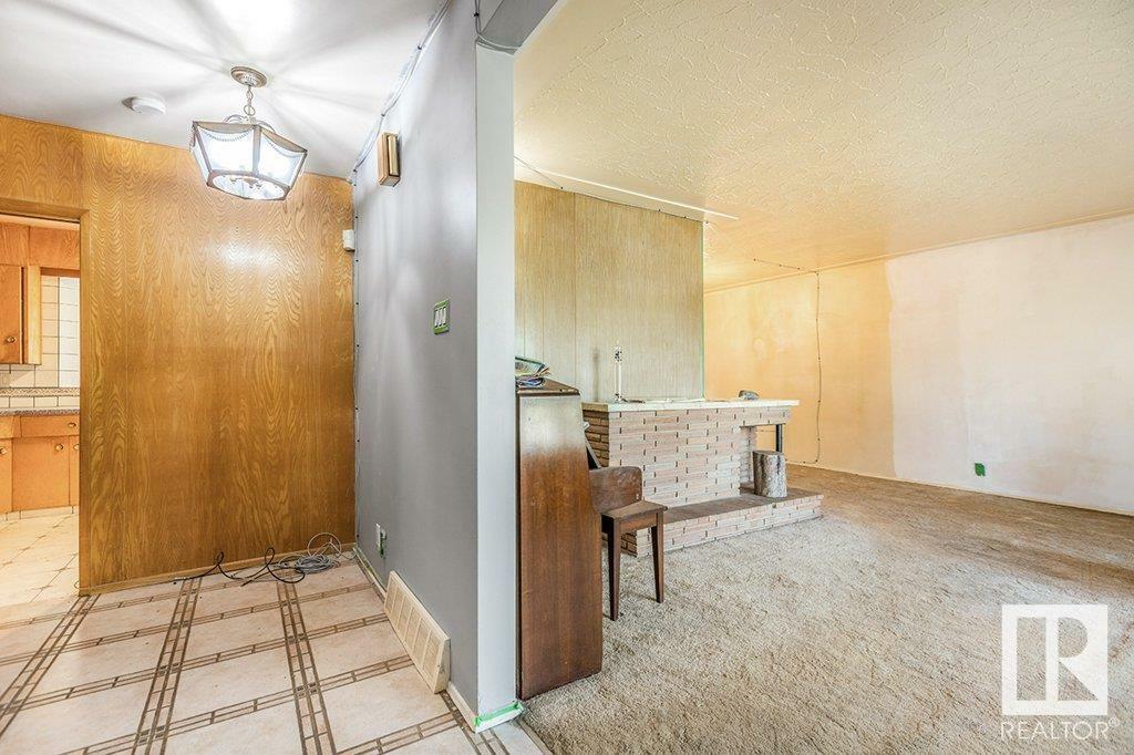 Property Photo: 14214 87 Avenue NW AB T5R 4E2