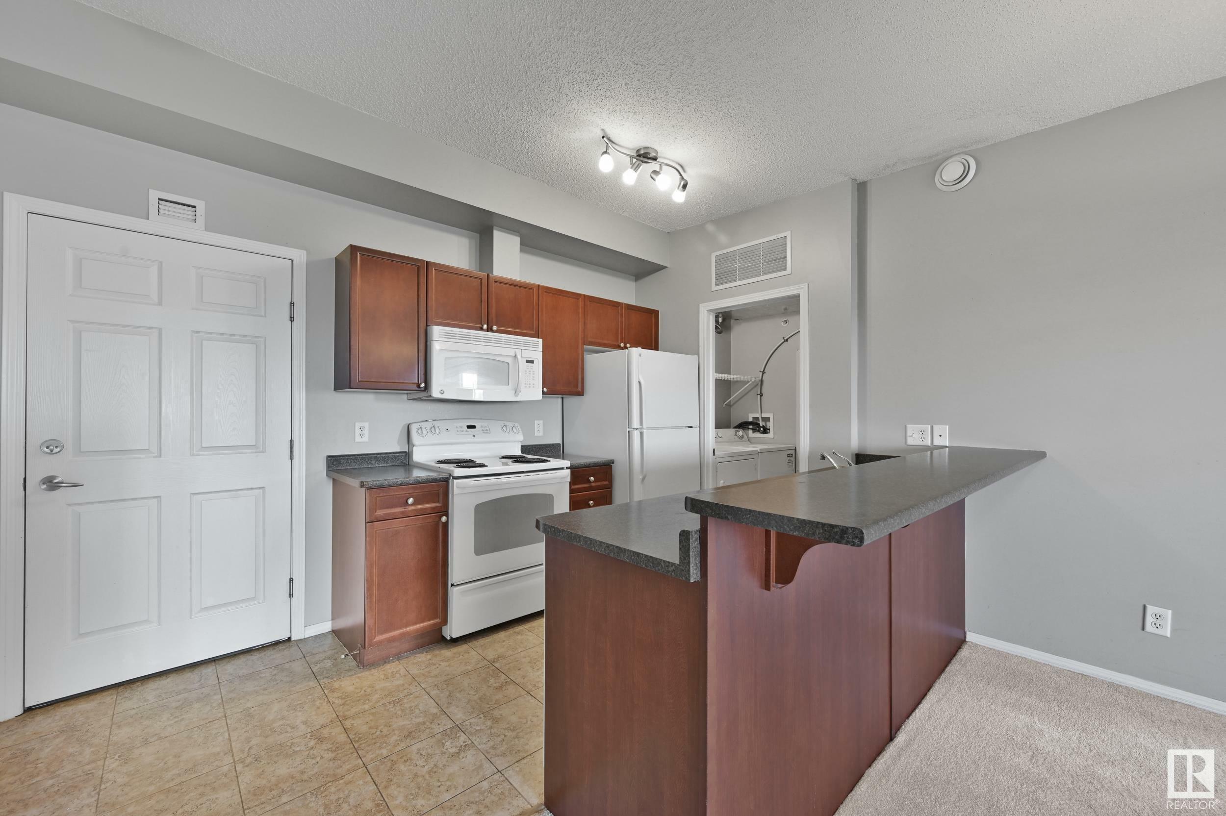 Photo de la propriété:  6921 199 Street NW 409  AB T6M 2N8 