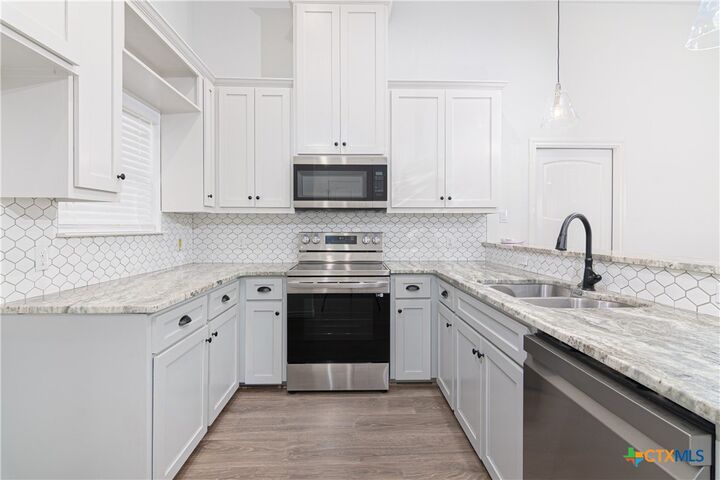 Property Photo:  168 Navarro Crossing  TX 78155 