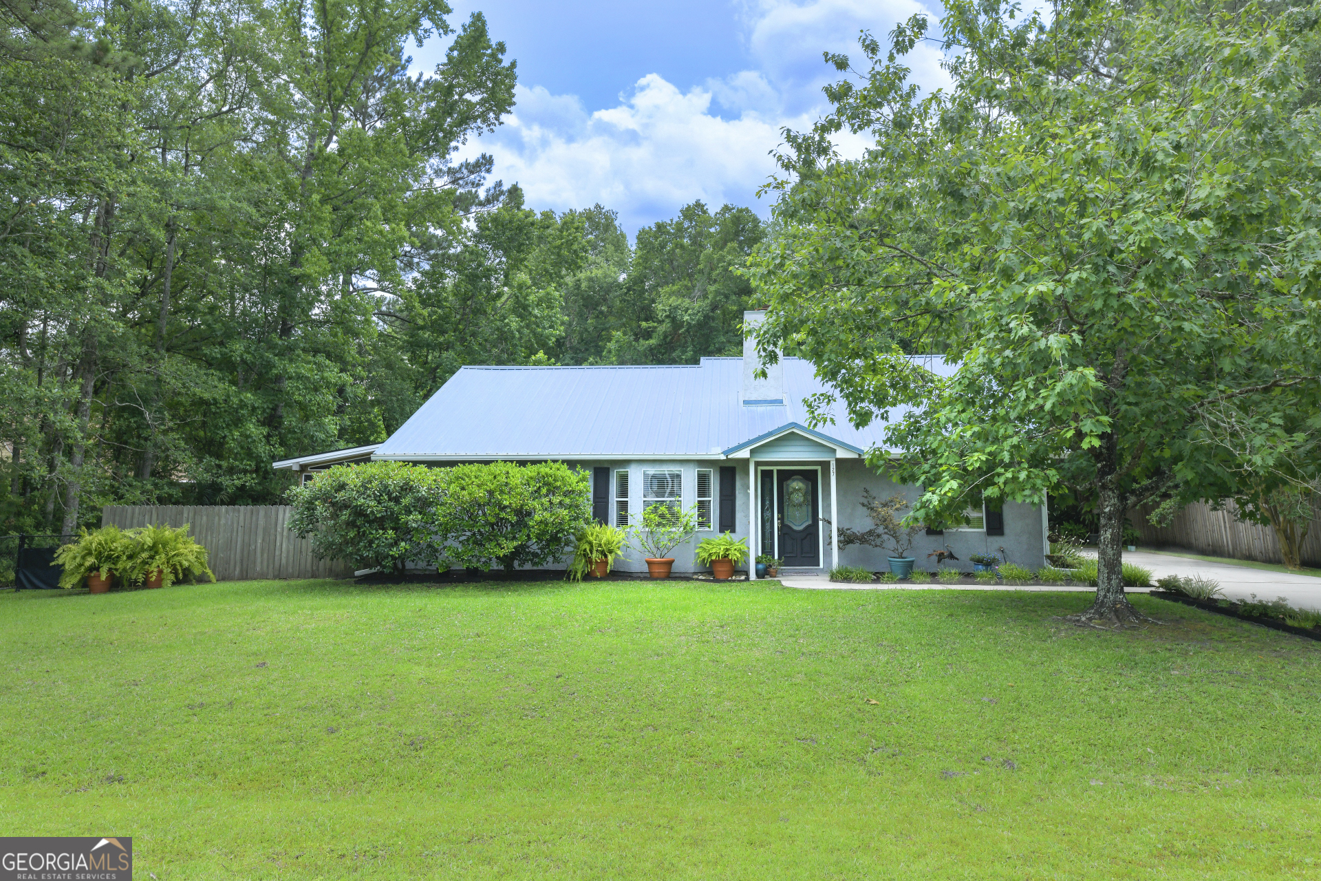 Property Photo: 127 Royal Circle GA 31548