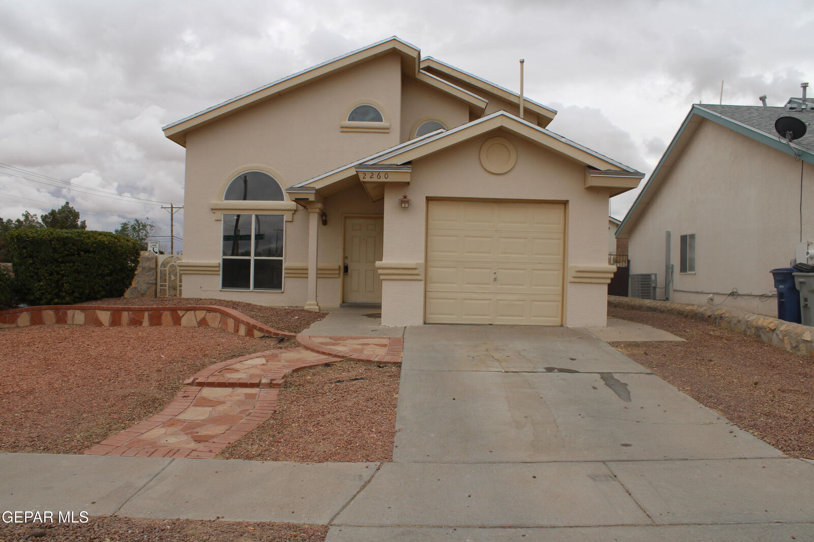 Property Photo: 2260 Tierra De Paz TX 79938