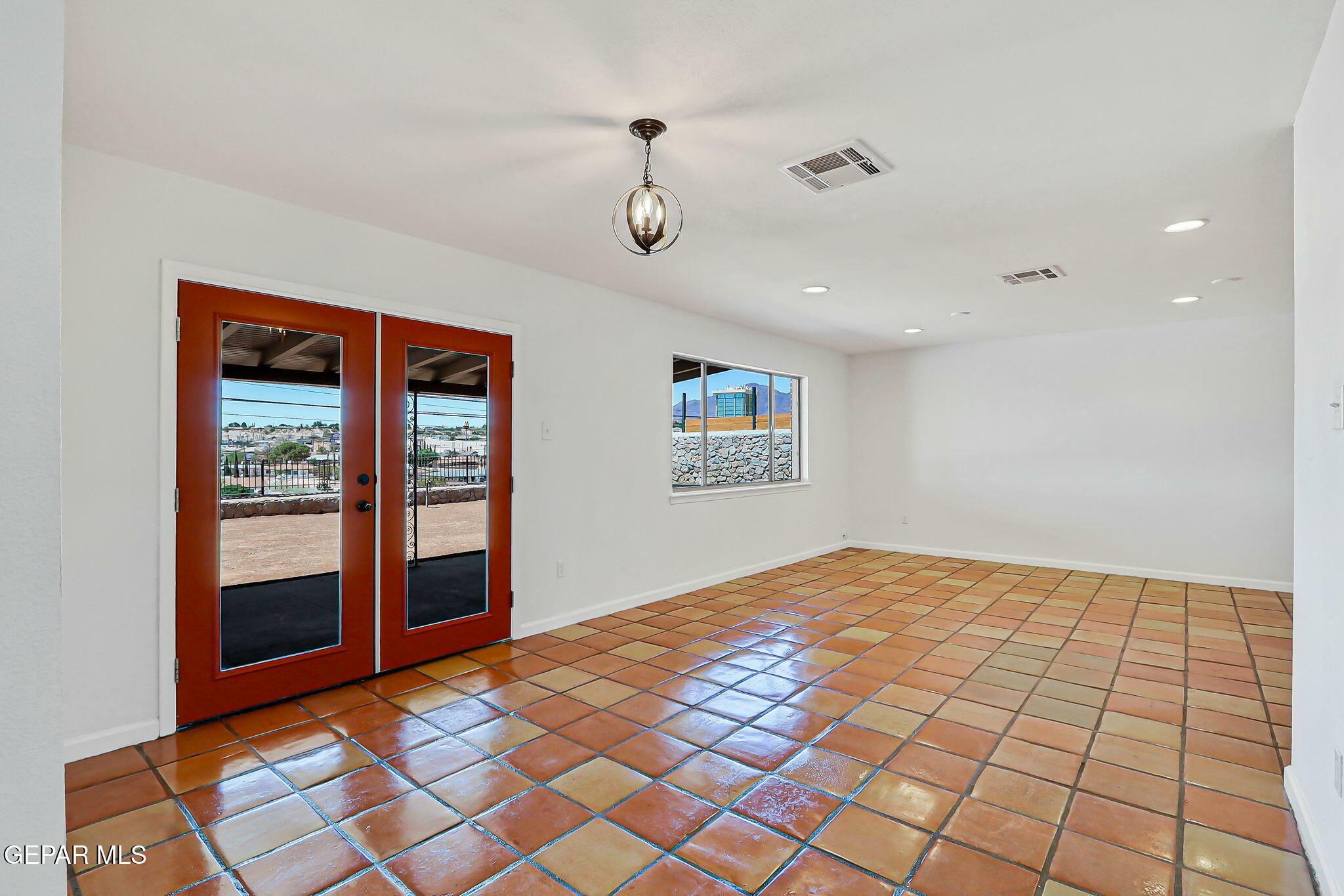 Property Photo: 225 Clairemont Road TX 79912