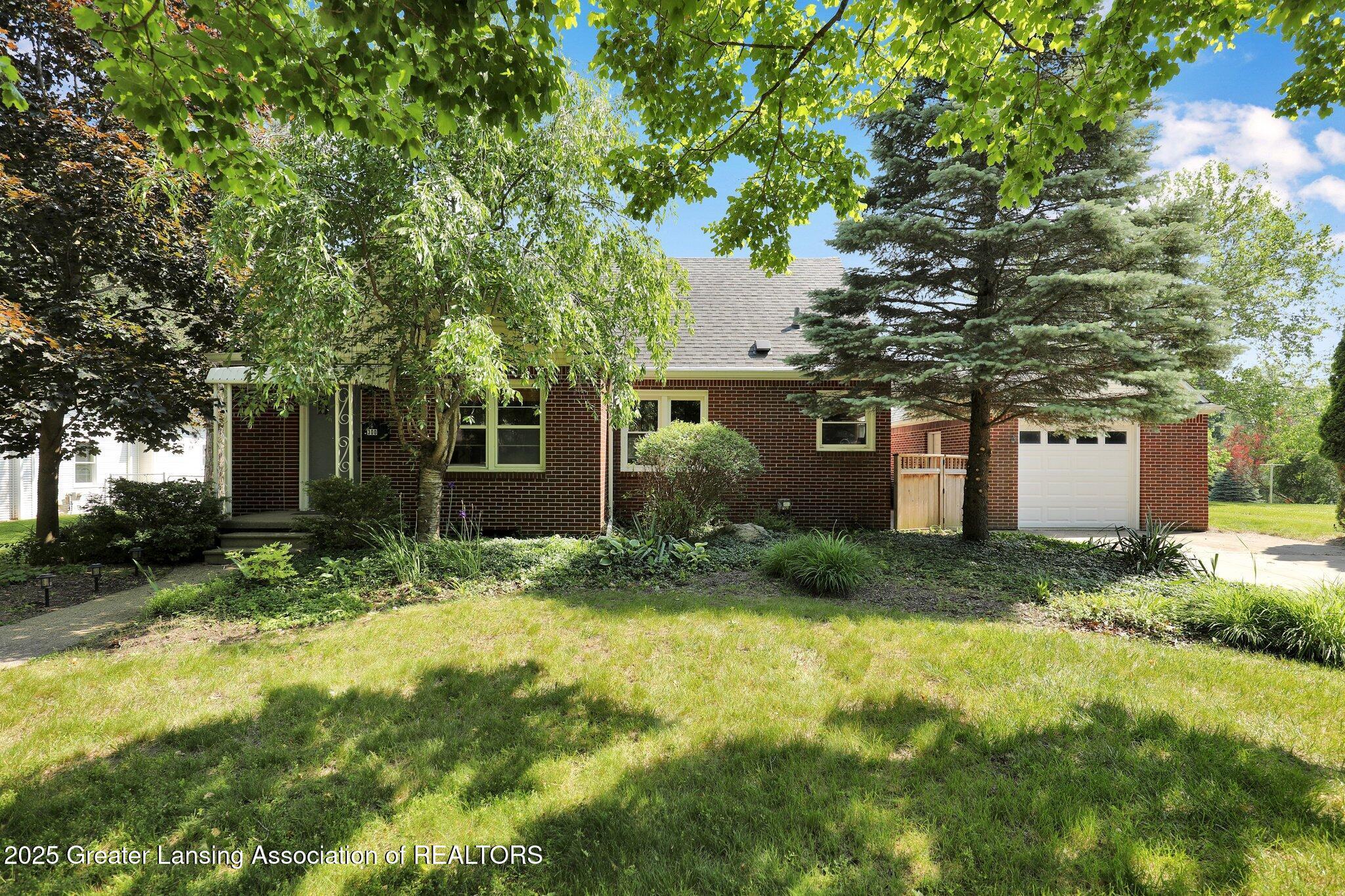 Property Photo: 300 E Church Street MI 48895