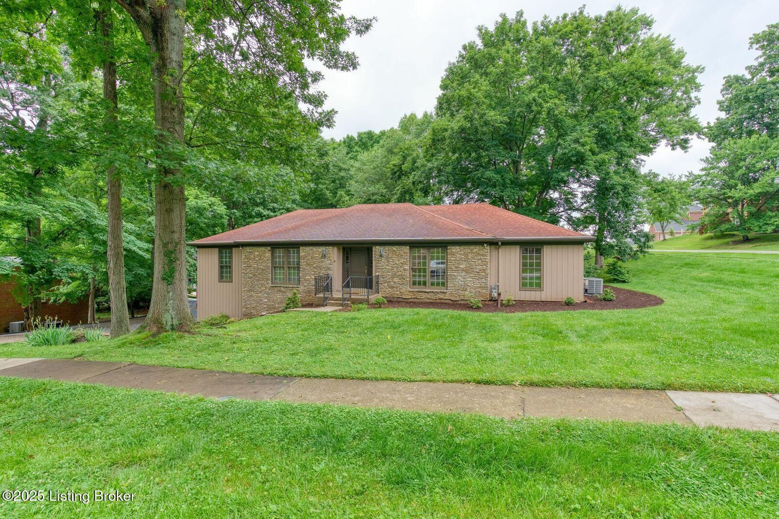 Property Photo:  6805 Falls Creek Rd  KY 40241 