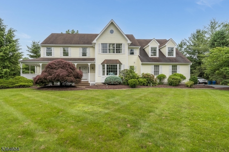 14 Viking Ter  Raritan Twp. NJ 08822 photo
