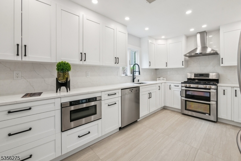 Property Photo: 16 Elmwood Dr NJ 07039