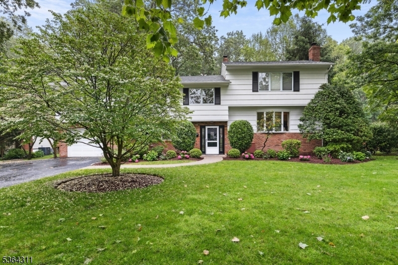 Property Photo: 2242 Shawnee Path NJ 07076